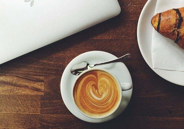 Neuerscheinung: Ostfrieslandkrimi „Der Tote an der Reling“ von Alfred Bekker im Klarant Verlag